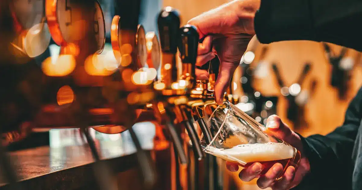 Public house pouring drinks